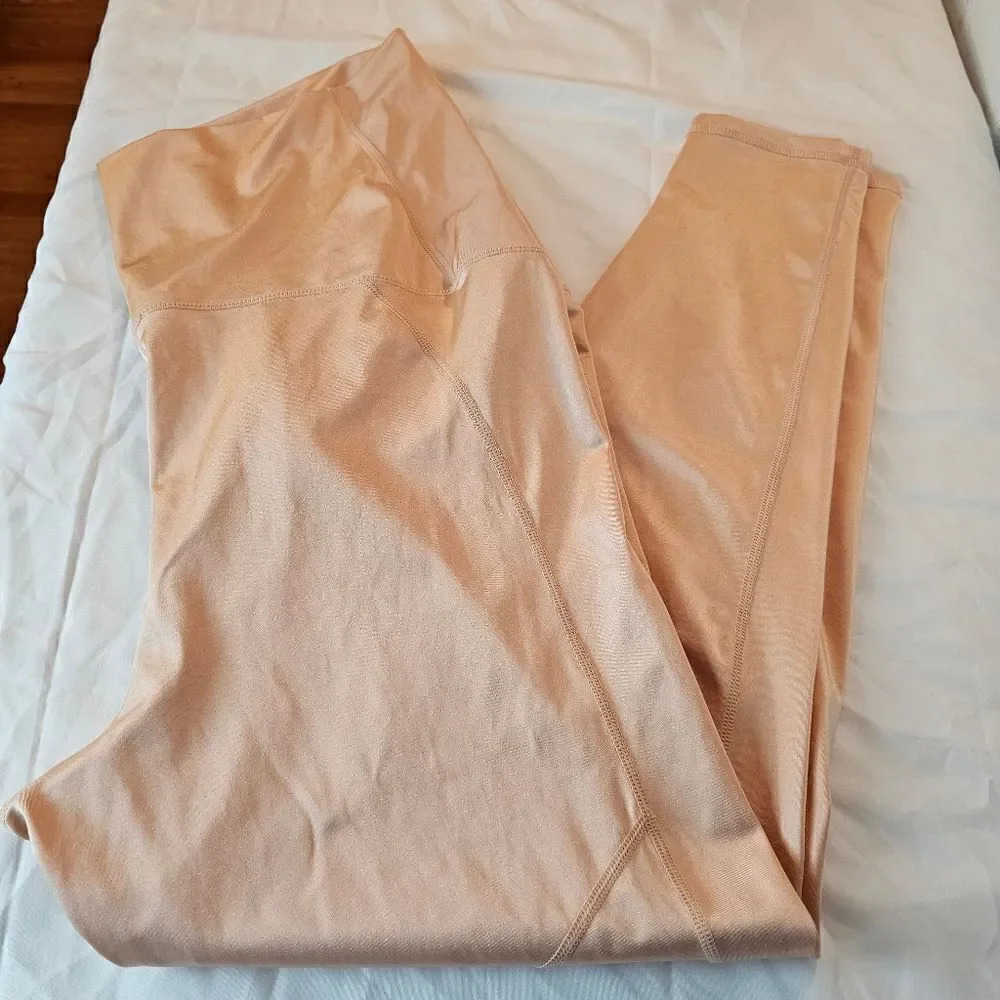 ♥Maternity Fabletics leggings‎